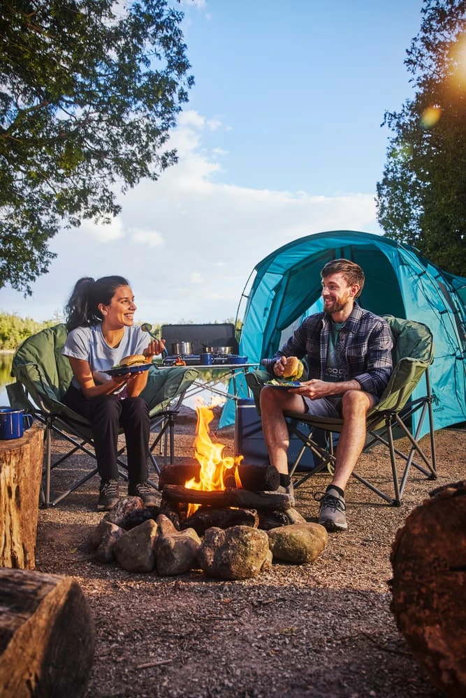 Woods Refuge 3-Season, 6-Person, 2-Room Easy Set-Up Camping Tent W/ Divider, Vestibule & Carry Bag 12 Woods Refuge 3-Season, 6-Person, 2-Room Easy Set-Up Camping Tent W/ Divider, Vestibule & Carry Bag - Image 10