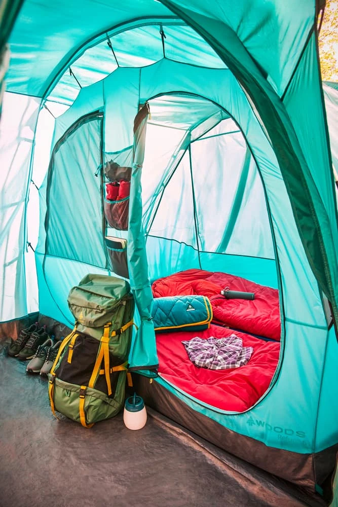 Woods Refuge 3-Season, 6-Person, 2-Room Easy Set-Up Camping Tent W/ Divider, Vestibule & Carry Bag 14 Woods Refuge 3-Season, 6-Person, 2-Room Easy Set-Up Camping Tent W/ Divider, Vestibule & Carry Bag - Image 12